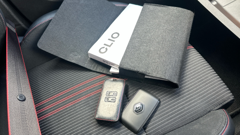 Renault Clio 1.0 TCe 90 RS Line 5dr Petrol Hatchback